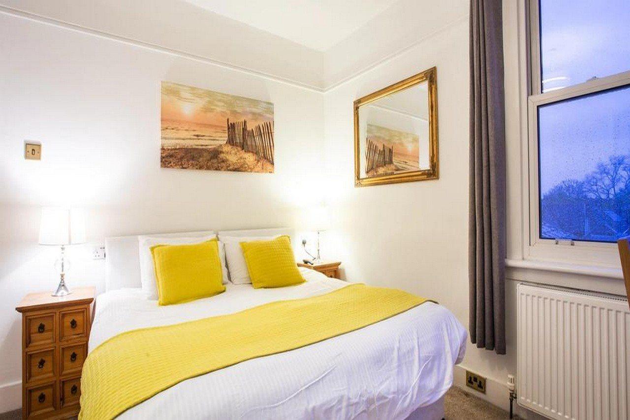 Oyo The Greenland Hotel London Exterior photo